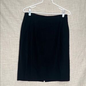 Elegant Black Women's Skirt 100% Wool